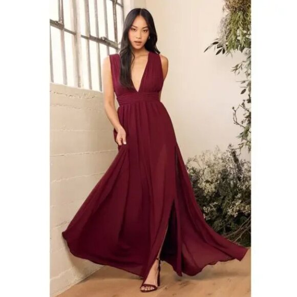 Lulus Heavenly Hues Sleeveless V-Neck Maxi Dress Burgundy Women's Medium NWT - Picture 1 of 7